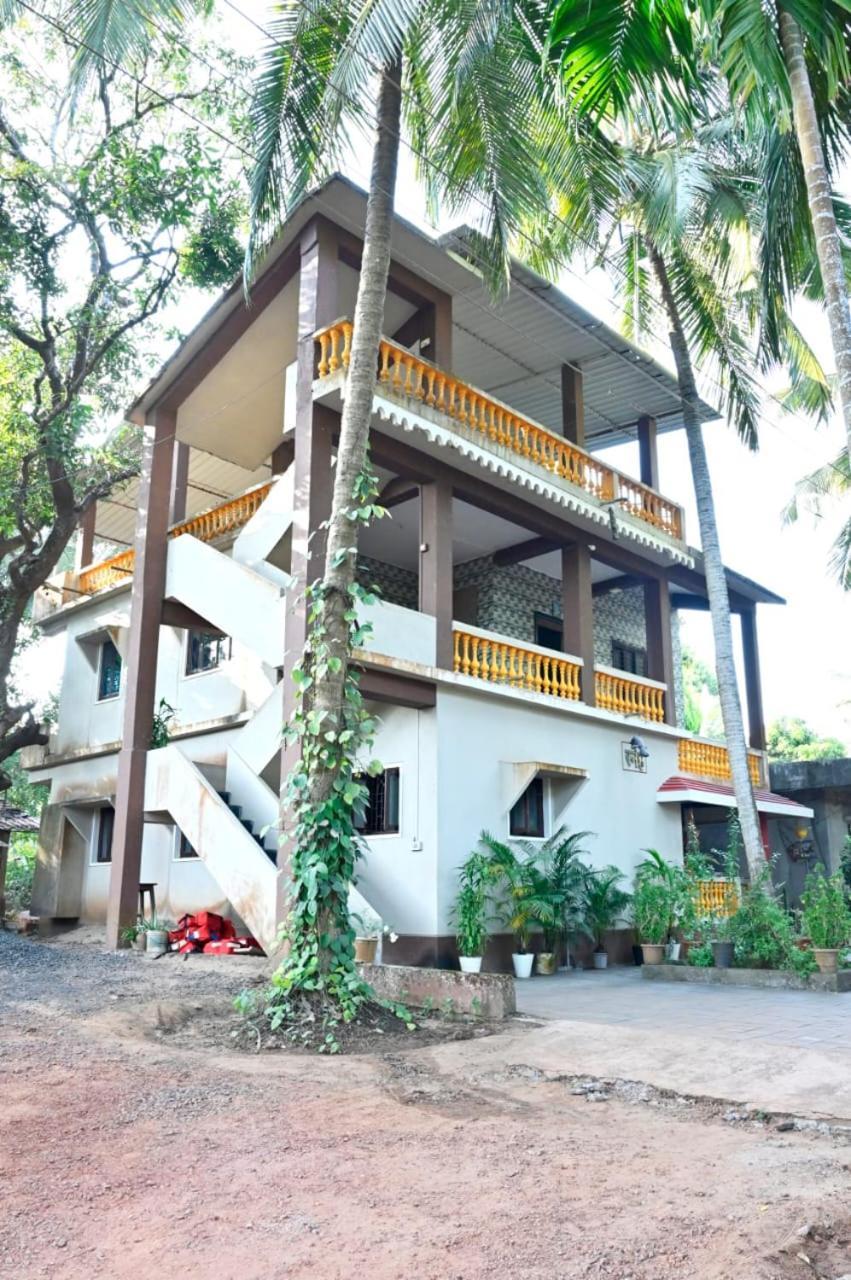 Sneh Beach Homestay - Wayangani Vengurla Екстер'єр фото